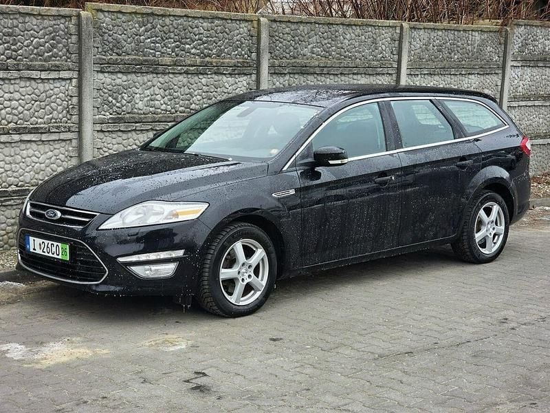 Używany Ford Mondeo 203 KM (149 kW) 2013 Czarny (metalik) Kombi