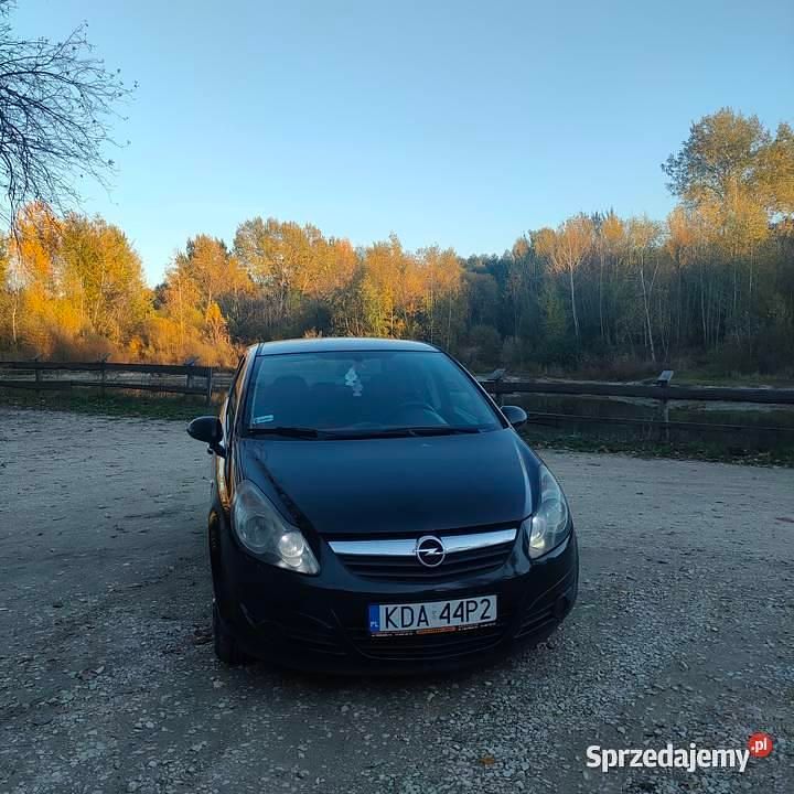 Czarny Używany 2010 Opel Corsa Hatchback | 13 900 zł (Uczciwa cena) - Obraz 1/4