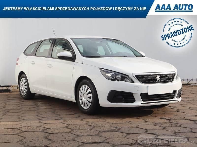 Używany Peugeot 308 2018 Biały