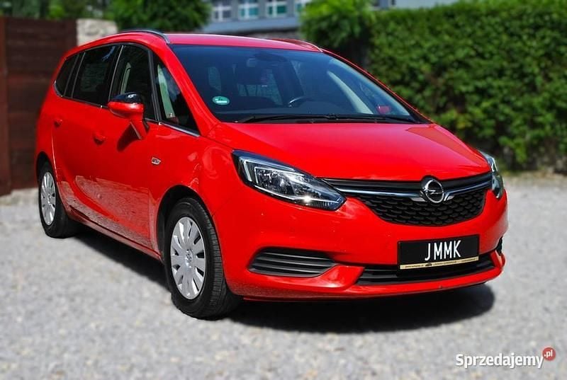 Używany 2018 Opel Zafira Minivan | 40 000 zł (Dobra cena) - Obraz 1/4