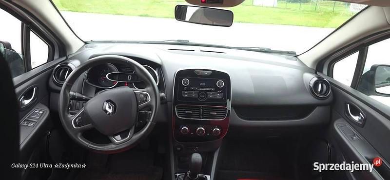 Używany Renault Clio GrandTour 90 KM (66 kW) 2018 Biały Kombi