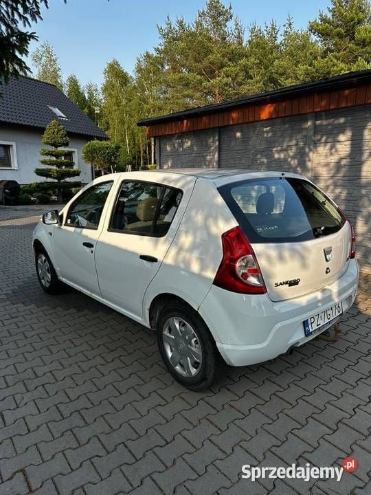 Biały Używany 2009 Dacia Sandero Hatchback | 3900 zł (Super Cena) - Obraz 1/4