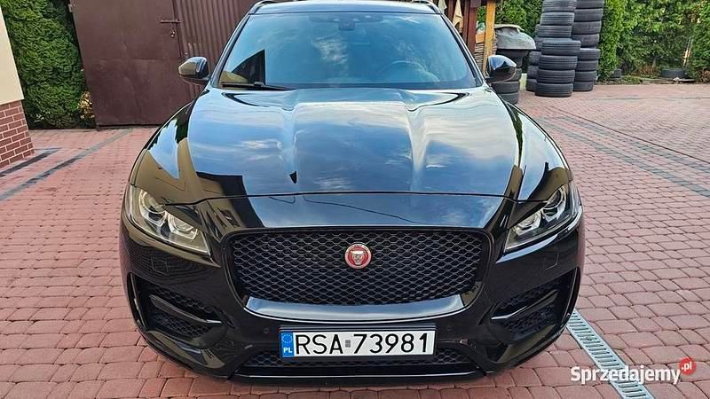 Używany Jaguar F-Pace R-Sport 2018 Czarny SUV