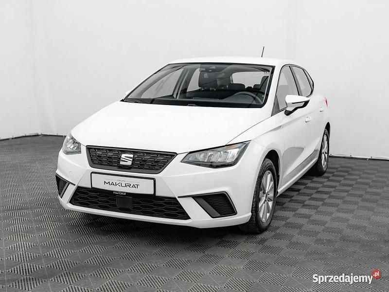 Biały Używany 2022 Seat Ibiza Reference Hatchback | 51 800 zł (Dość drogi) - Obraz 1/4