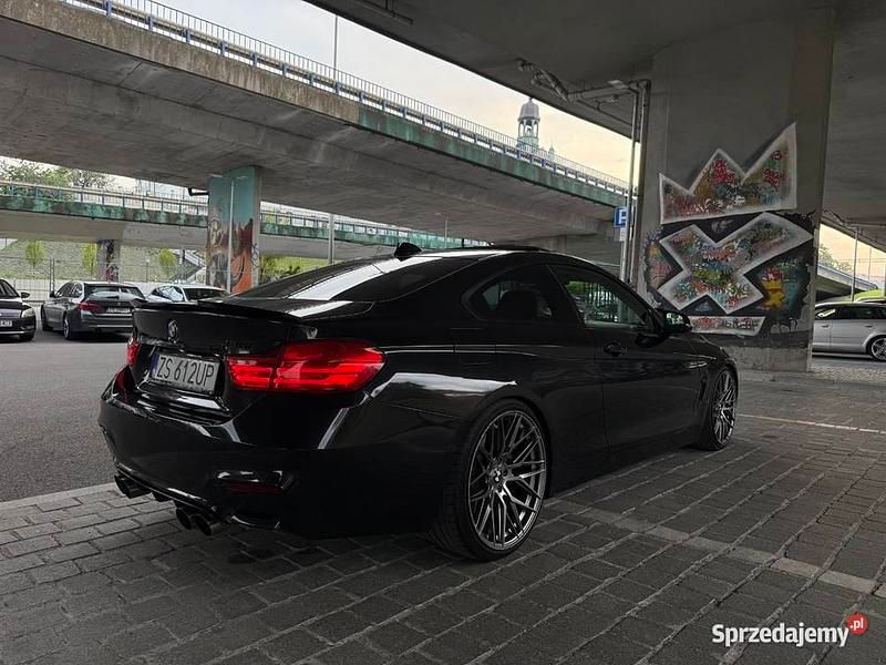 Czarny Używany 2015 BMW 435 Coupe | 79 000 zł - Obraz 1/4