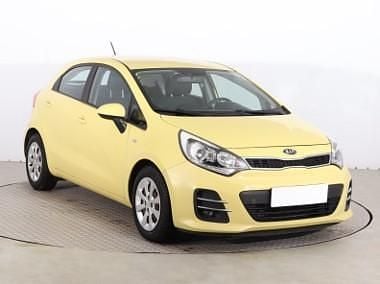 Żółty Używany 2016 Kia Rio Hatchback | 27 999 zł (Uczciwa cena) - Obraz 1/4