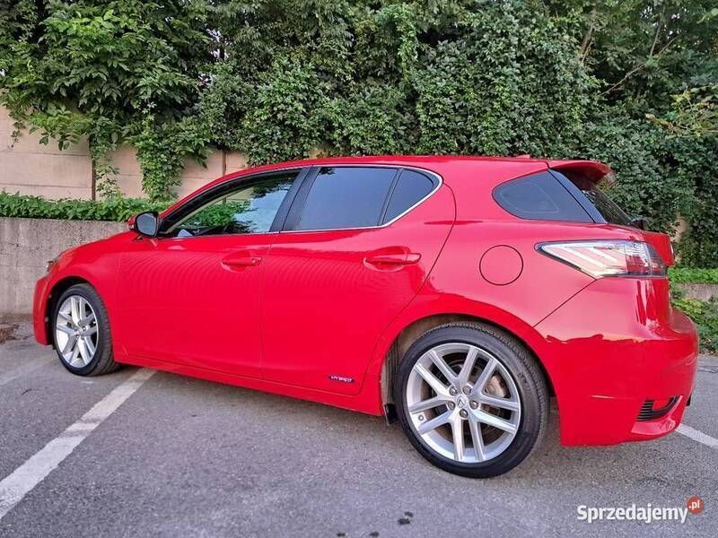 Czerwony Używany 2017 Lexus CT200h Hatchback | 63 500 zł (Dobra cena) - Obraz 1/4