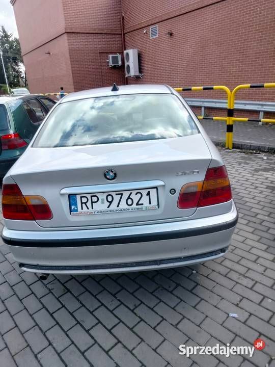 Srebrny Używany 2003 BMW 320 Sedan/Limuzyna | 6300 zł (Uczciwa cena) - Obraz 1/4