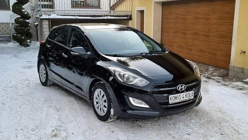 Czarny (metalik) Używany 2016 Hyundai i30 Hatchback | 32 900 zł (Uczciwa cena) - Obraz 1/4