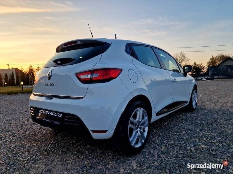 Używany Renault Clio IV LIMITED 2016 Biały Hatchback