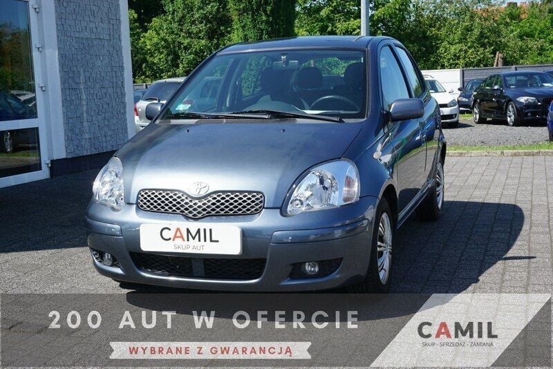Szary Używany 2004 Toyota Yaris Hatchback | 7600 zł (Drogi) - Obraz 1/3