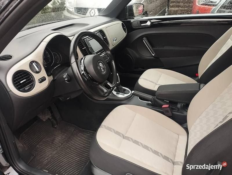 Używany VW Beetle 2018 Czarny Hatchback