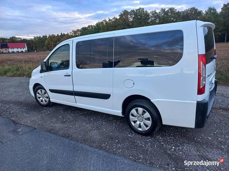 Używany Citroën Jumpy 2011 Biały Minivan