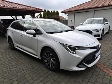 Biały Używany 2022 Toyota Corolla Style Kombi | 78 000 zł (Uczciwa cena) - Obraz 1/4