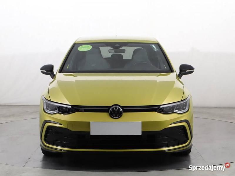 Żółty Używany 2023 VW Golf VIII Hatchback | 104 999 zł (Drogi) - Obraz 1/4
