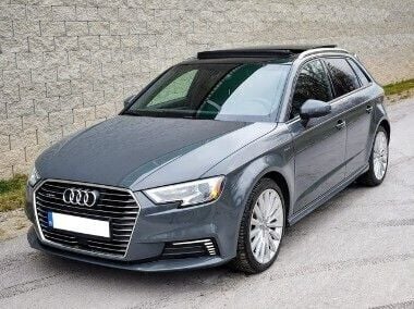 Szary Używany 2017 Audi A3 e-tron Hatchback | 69 900 zł - Obraz 1/4