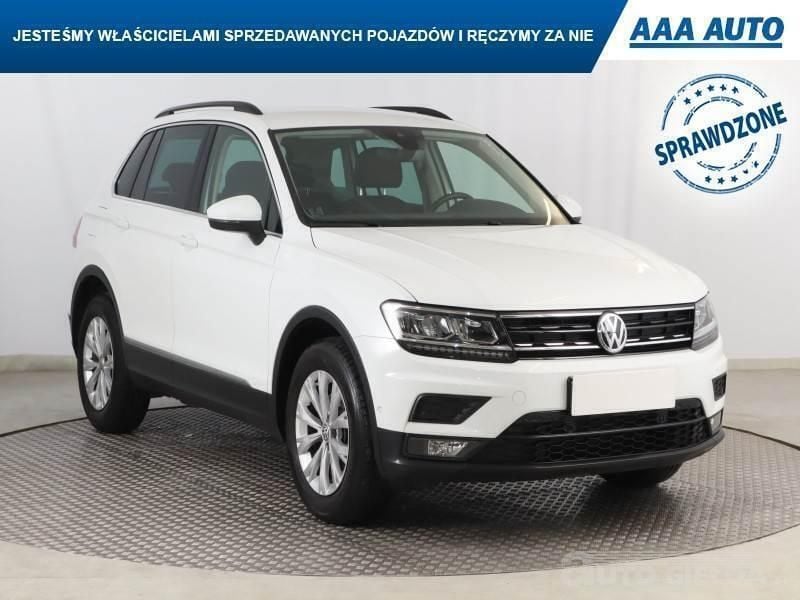 Biały Używany 2020 VW Tiguan SUV | 99 999 zł (Uczciwa cena) - Obraz 1/4