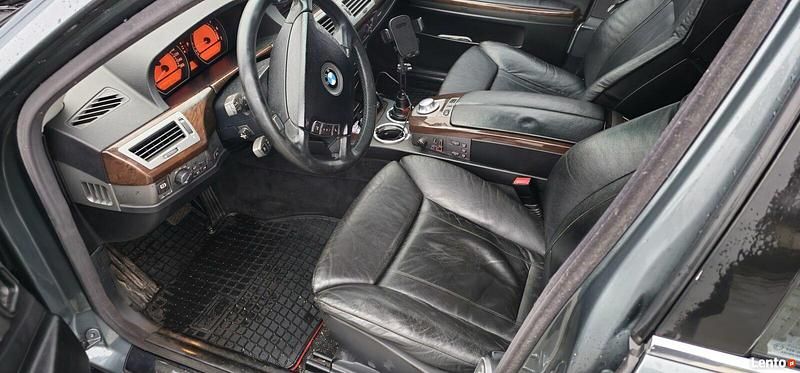 Szary Używany 2002 BMW 735 Sedan/Limuzyna | 14 000 zł - Obraz 1/4