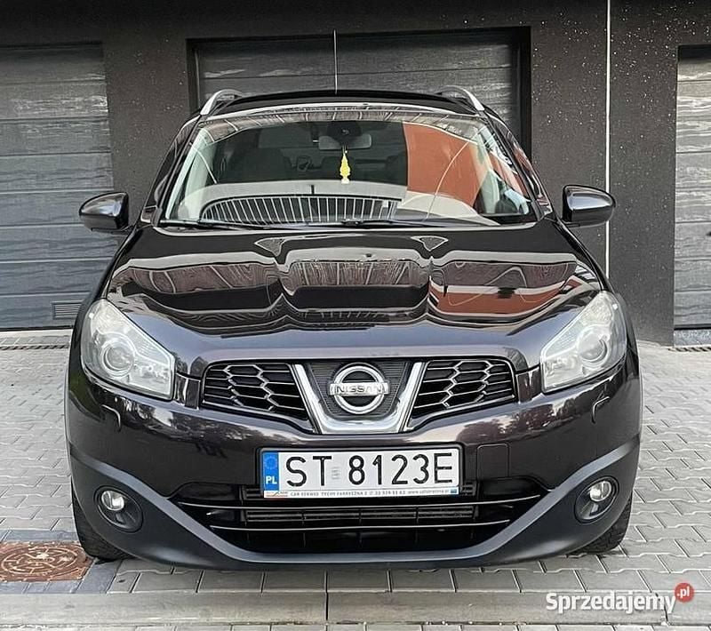 Czarny Używany 2010 Nissan Qashqai +2 SUV | 26 700 zł (Uczciwa cena) - Obraz 1/4