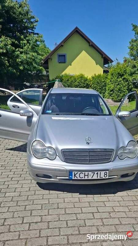 Srebrny Używany 2004 Mercedes C220 Sedan/Limuzyna | 5400 zł (Super Cena) - Obraz 1/4