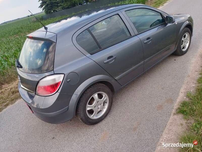 Używany Opel Astra 90 KM (66 kW) 2004