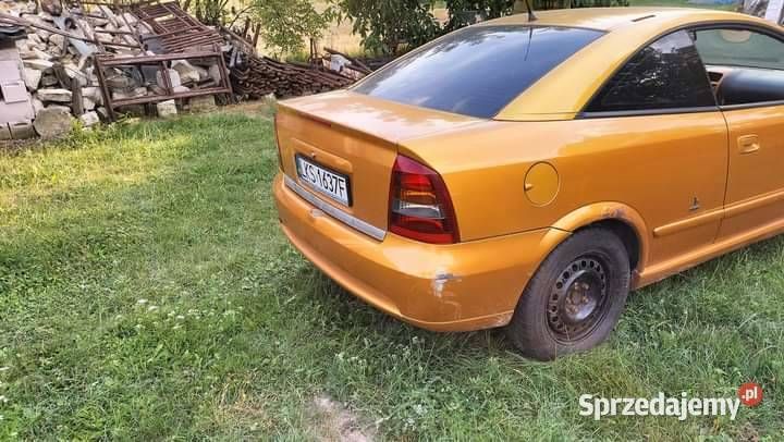 Złoty Używany 2000 Opel Astra Coupe | 1500 zł (Drogi) - Obraz 1/4