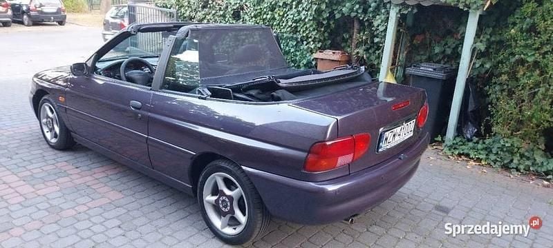 Fioletowy Używany 1997 Ford Escort Cabriolet Kabriolet | 18 900 zł - Obraz 1/4