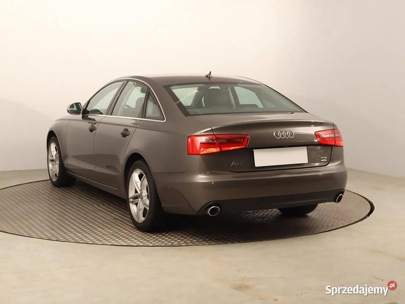 Używany Audi A6 2014 Beżowy Sedan/Limuzyna