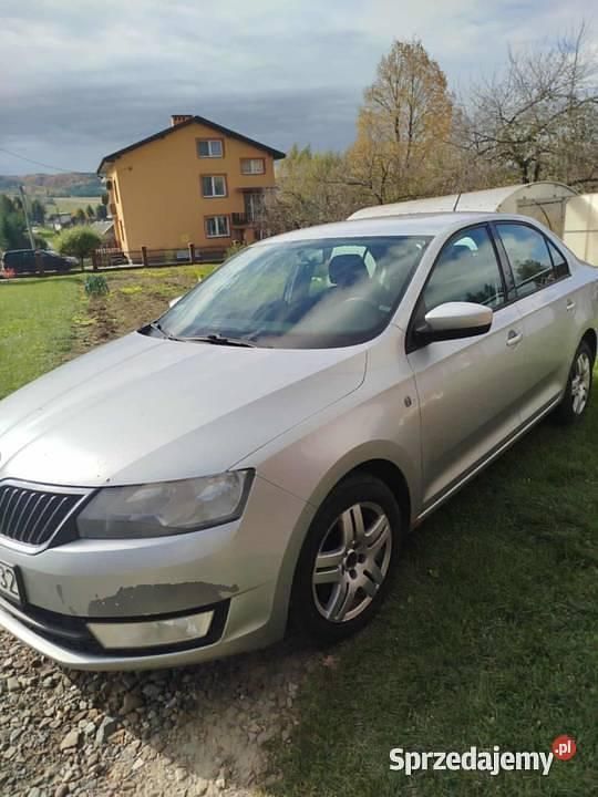 Używany Skoda Rapid 2013 Srebrny Sedan/Limuzyna