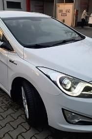 Używany Hyundai i40 136 KM (100 kW) 2012 Biały Sedan/Limuzyna