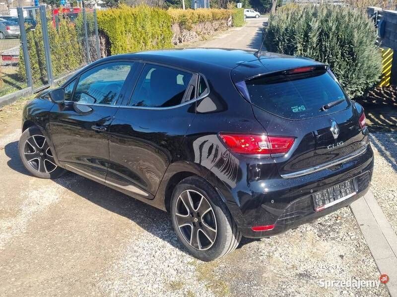 Czarny Używany 2016 Renault Clio IV Hatchback | 27 900 zł (Uczciwa cena) - Obraz 1/4