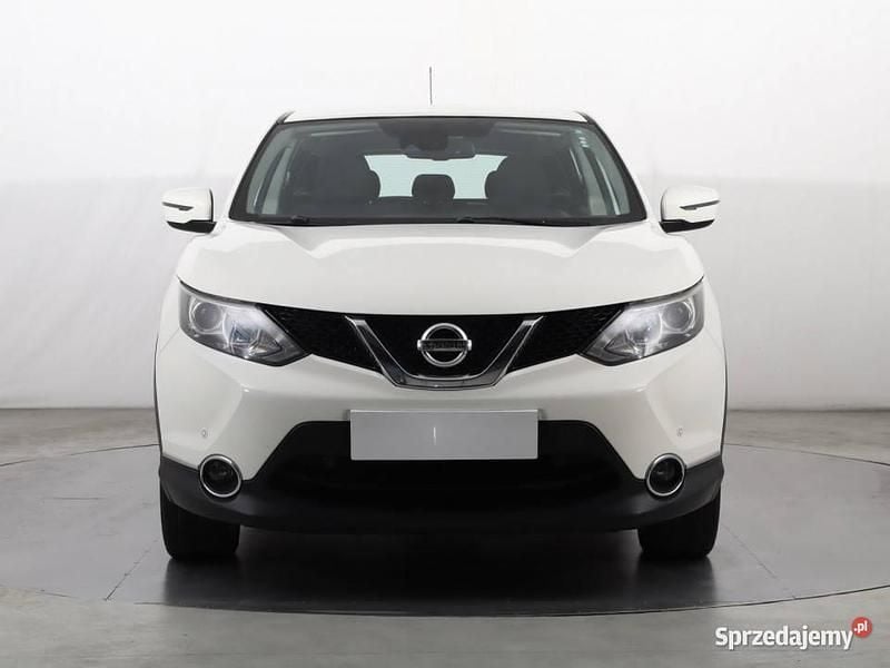 Biały Używany 2016 Nissan Qashqai SUV | 37 999 zł (Dobra cena) - Obraz 1/4