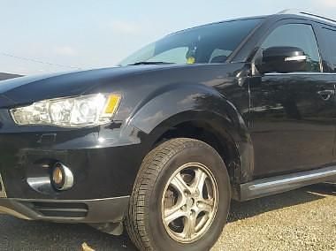 Czarny Używany 2010 Mitsubishi Outlander SUV | 29 900 zł (Dość drogi) - Obraz 1/4
