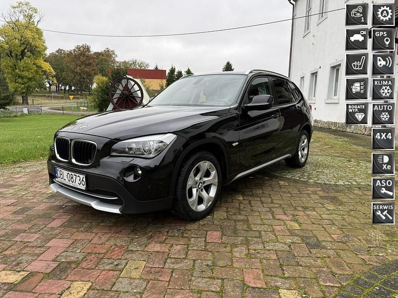 Czarny Używany 2011 BMW X1 xLine SUV | 44 900 zł (Uczciwa cena) - Obraz 1/4