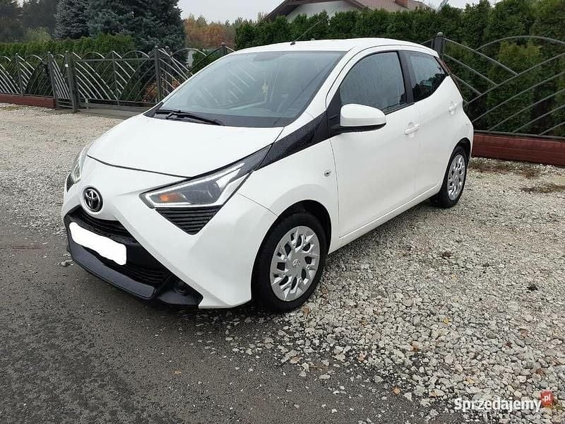 Używany Toyota Aygo X-cite 2018 Biały Hatchback