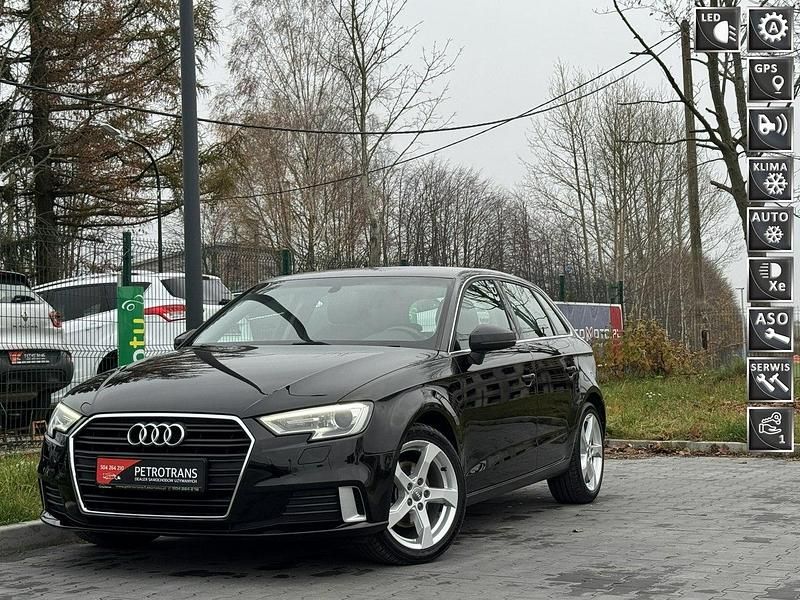 Czarny Używany 2018 Audi A3 Sportback Hatchback | 49 900 zł - Obraz 1/4