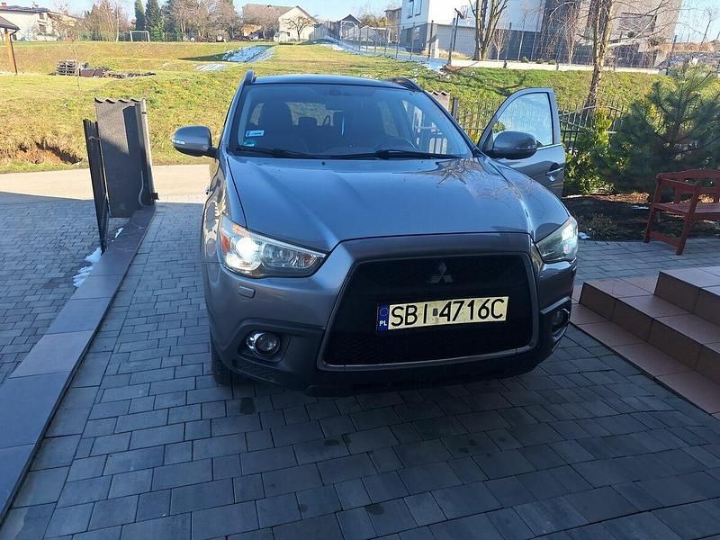 Szary Używany 2011 Mitsubishi ASX SUV | 26 000 zł (Uczciwa cena) - Obraz 1/4