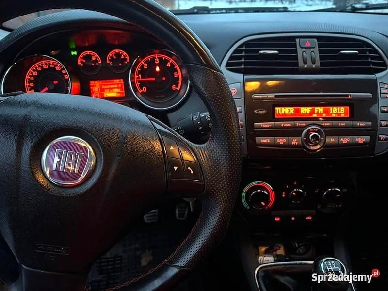 Czarny Używany 2008 Fiat Bravo Hatchback | 8000 zł (Dobra cena) - Obraz 1/4