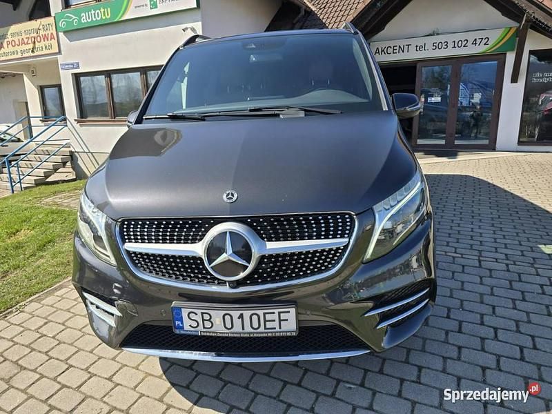 Brązowy (metalik) Używany 2021 Mercedes V250 Avantgarde Minivan | 255 000 zł - Obraz 1/4