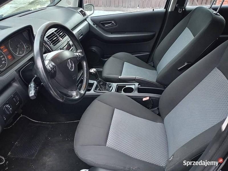 Używany Mercedes A180 2006 Czarny Hatchback