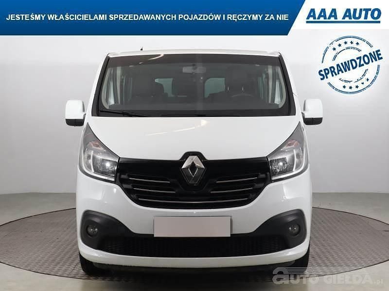 Używany Renault Trafic 2018 Biały Minivan