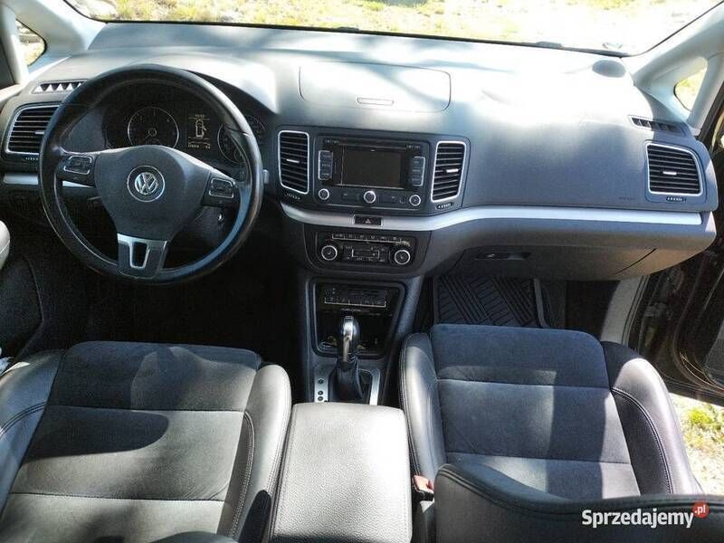 Używany VW Sharan 140 KM (102 kW) 2012 Czarny Minivan