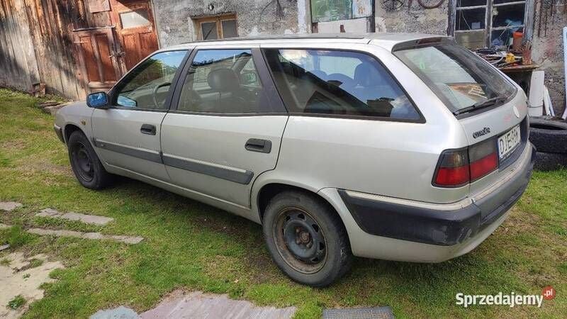 Srebrny Używany 1998 Citroën Xantia Kombi | 1800 zł - Obraz 1/4
