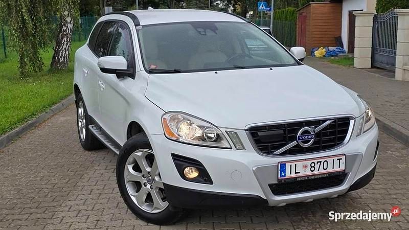 Biały Używany 2010 Volvo XC60 Summum SUV | 45 900 zł (Drogi) - Obraz 1/4