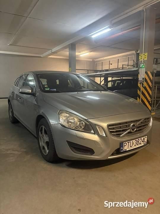 Używany 2013 Volvo V60 Kombi | 26 000 zł (Dobra cena) - Obraz 1/4
