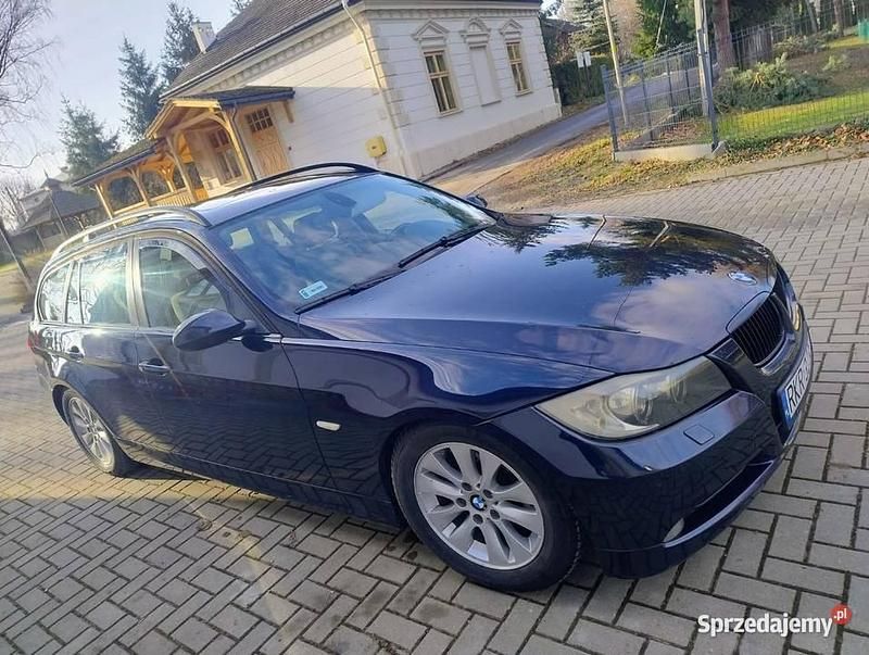 Używany BMW 320 2007 Granatowy Kombi