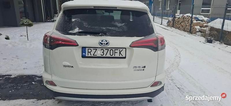 Używany Toyota RAV4 Hybrid 2016 Biały SUV