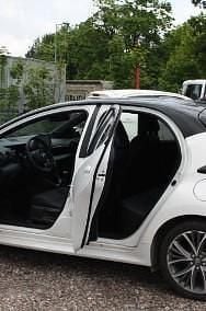 Używany Toyota Yaris 125 KM (91 kW) 2021 Inny kolor Hatchback