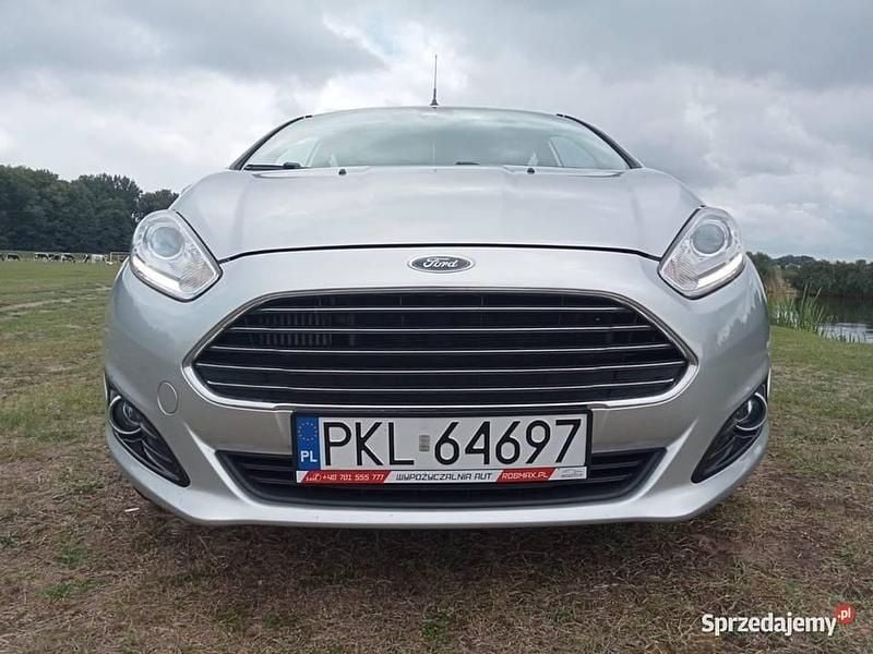 Srebrny Używany 2016 Ford Fiesta Hatchback | 23 500 zł (Uczciwa cena) - Obraz 1/4