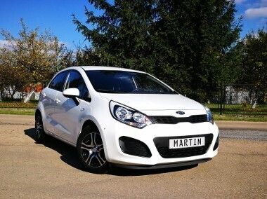 Biały Używany 2013 Kia Rio Hatchback | 29 900 zł (Dość drogi) - Obraz 1/4